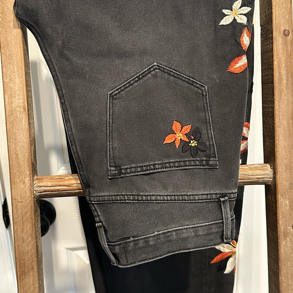 DRIFTWOOD Black Jeans with Floral Embroidery